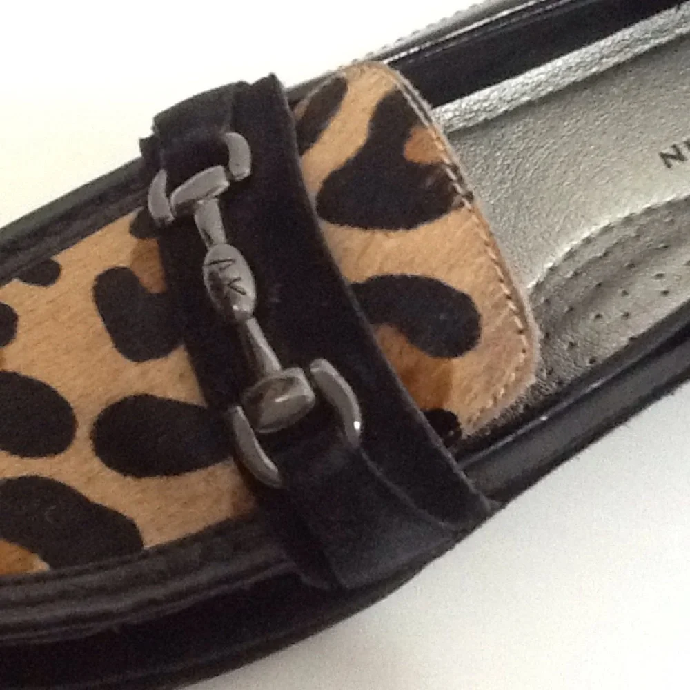 Anne Klein Black Leopard Cheetah Print Calf Hair Buckle Loafer Shoe Flat‎ Sz 7.5